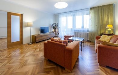 Zaujímavý 2i byt 63m2, s balkónom, v skvelej lokalite