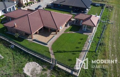 Na predaj luxusný rodinný dom vo Veľkom Slavkove – Panoráma