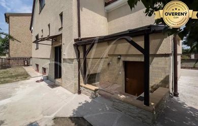 METROPOLITAN │Priestranný 6i RD v Ružinove