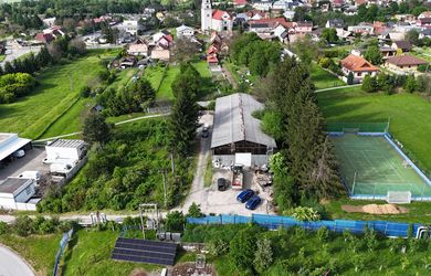Priestranná montovaná hala s kancelárskym zázemím | Ladomerská Vieska | Priemyselná ul.