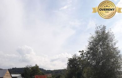 PREDAJ: slnečný pozemok, 325 m2 v obci Veľká Luka