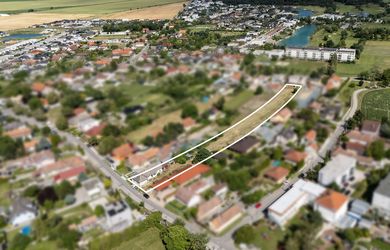 PREDAJ : Pozemok 4476 m2 so starým domom, Maloboršanská ul., Hrubá Borša.