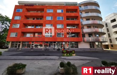Lukratívny, zariadený 3 izb. byt "CENTRO PIEŠŤANY" / Piešťany