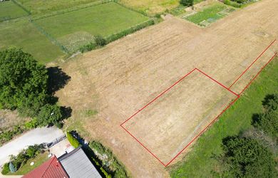 Stavebný pozemok pre rodinný dom – Bretejovce (intravilán), 549 m²