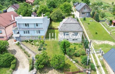 NA PREDAJ - Rodinný dom s pozemkom 3 277 m² v Snine