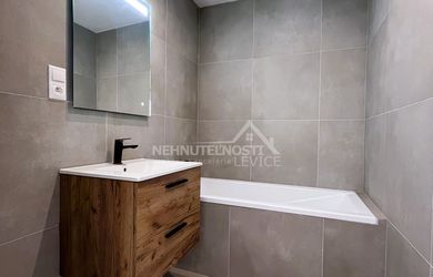 Nový, krásny zrekonštruovaný 3 izbový byt, centrum Levice, ulica Jilemníckeho