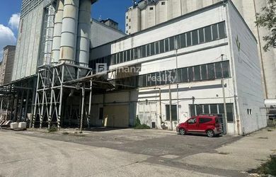 Priemyselný areál  (Dohodou) alebo dlhodobý prenájom