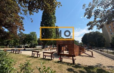 Príjemný 3i byt 76m, Haburská ul., BA II - Ružinov, v blízkosti Štrkoveckého jazera, kompletná RŠ, zeleň,na skok do centra, dobrá adresa, NADŠTANDARD