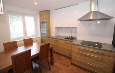BRANDreal – klimatizovaný 3iz. byt po rozsiahlej rekonštrukcii v centre, 76 m², Piešťany