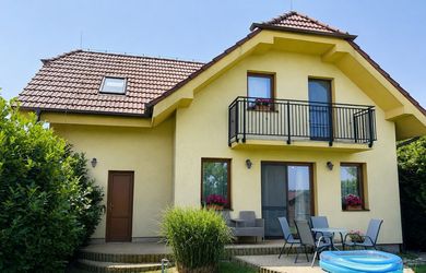 Priestranný 4-izbový rodinný dom v tichej slepej ulici – Malacky