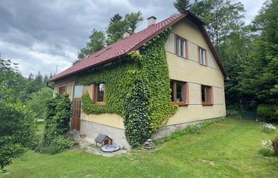 INORI | **NOVÁ CENA** PREDAJ rodinný dom s veľkým pozemkom, okrasnou záhradou Vysoké Tatry, mestská časť Tatranská Kotlina, k.ú. Tatranská Lomnica
