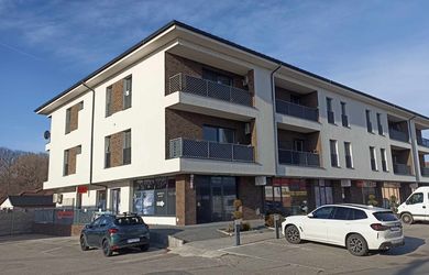 Obchodný priestor o výmere 135 m2 v centre Gabčíkova