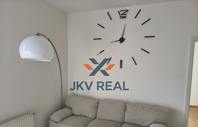 Moderný 3-izbový byt s balkónom a garážovým státím – v CUBE.