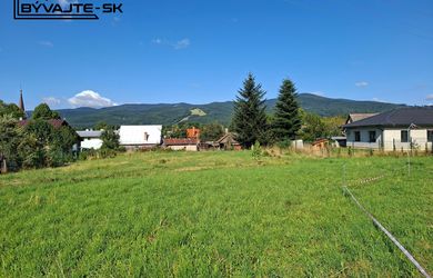 PREDANÉ ! Stavebný pozemok k výstavbe rodinného domu v zastavanej časti obce Malinová.