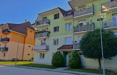 REZERVOVANÉ! - Na predaj 2 izbový byt neďaleko od Trenčína