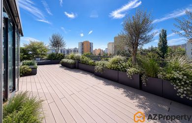 AZ PROPERTY* ponúkame na predaj výnimočný veľkometrážny 3,5-izbový penthouse s rozľahlou terasou s možnosťou prerobenia na 4,5-izbový s parkovaním