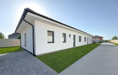 3-izbová novostavba rodinného dvojdomu v obci Padáň VÝBORNÁ CENA!