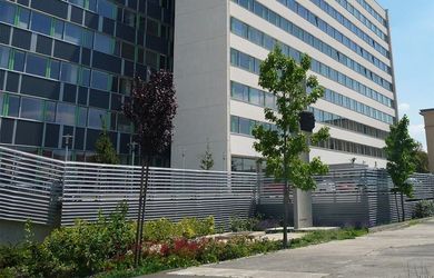 Administratívny priestor s parkovaním v Office Centre Jarošova, 182m2