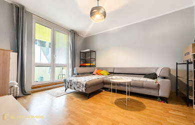 REZERVOVANÉ - 2 izbový byt s loggiou, 57 m2