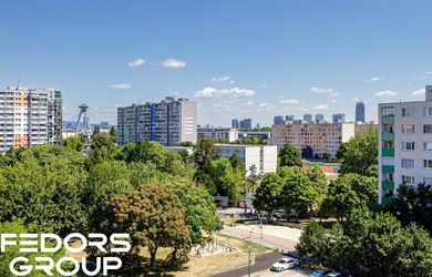 REZERVOVANÉ-3-IZBOVÝ BYT S LOGGIOU A VÝHĽADOM NA BRATISLAVSKÉ UFO A DOWNTOWN