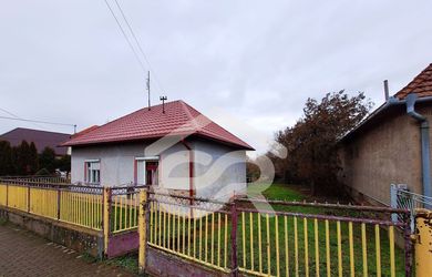 Ponúkam na predaj rodinný dom v Lúčnici nad Žitavou, 5km Vráble