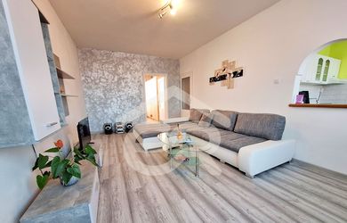 EXKLUZÍVNE Ponúkam na predaj prerobený 3 izbový byt, Vráble, Lúky