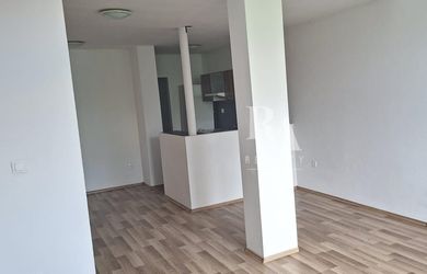 Prenájom 2KK veľkého 2 - izbového bytu Bytčická ulica