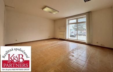 Ponúkame Vám na prenájom obchodné priestory v širšom centre mesta Trenčín.