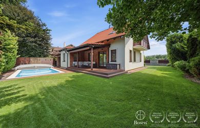 BOSEN | 6 izbový dom s bazénom a wellness, Zálesie, 262 m2