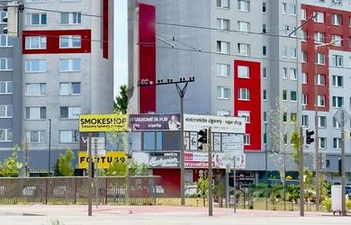 OBCHODNÝ PRIESTOR – NÁMESTIE HRANIČIAROV, BRATISLAVA 100 m² | samostatná budova | TOP