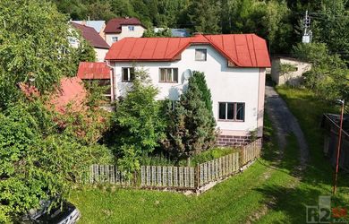Rodinný dom 6+1, garáž, Kolárovice - Babiše, LEN V R2 SK