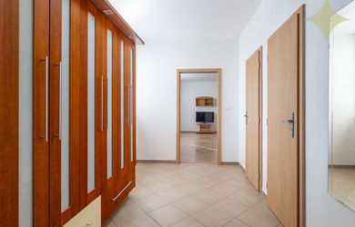 Predaj 2 izbového bytu s parkovacím miestom, NOVÁ CENA