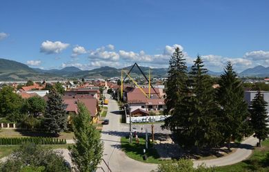 Predaj pozemku v širšom centre obce Mojš , 58 500€