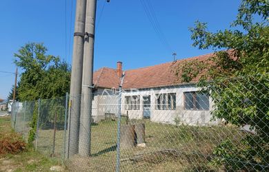 Exkluzívny predaj: 5-izb. dom v Kuzmiciach, pozemok 728 m² 023-12-RAKOE