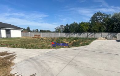 NA PREDAJ - stavebný pozemok A1 - 502m2 v Zemianskej Olči!