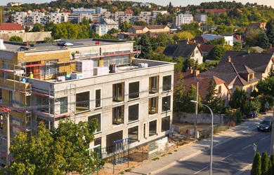 Viladom Borina - 3-izbový apartmán s loggiou a výhľadom do korún stromov