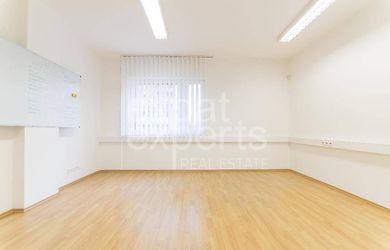 Kancelárske priestory 91m2, novostavba, možnosť parkovania