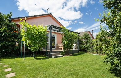 PREDAJ : 3 izb. nízkoenergetický Rodinný dom, novostavba, pozemok 323 m2, Reca.