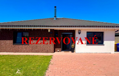 Moderný 5-izbový bungalov v zabývanej časti Miloslavova