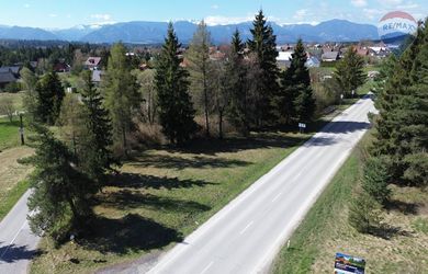 Na predaj pozemok v Pribyline