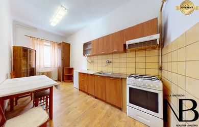 Na prenájom priestranná 1-izbová ubytovacia jednotka, Dlhé hony, TN