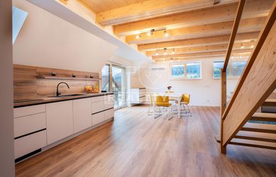 *ZNÍŽENÁ CENA* PREKRÁSNY 4-izbový byt (98,8 m²) s komplet vybavením novostavba - Zázrivá
