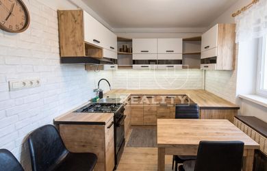 Výhradne TU Byt 2 izbový, Prešov, Zápotockého, šir. centrum, 55 m2