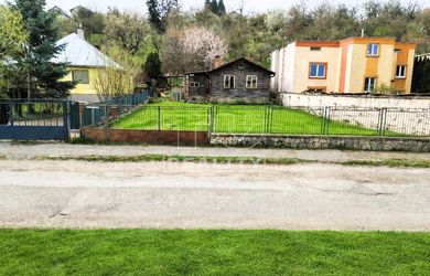 Stavebný pozemok so starým domom, Prešov, šir. centrum, 1861 m2