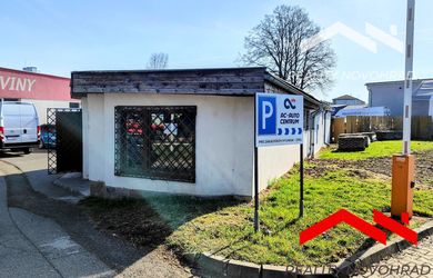 Podnikateľský priestor na predaj – Ideálny pre služby aj obchod