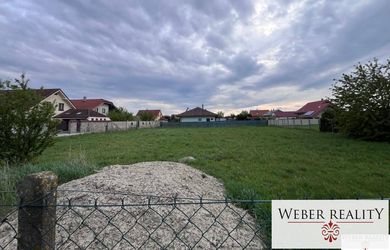 Dva Pozemky, Malé Košariská, Dun.Lužná 653 m2 a 724 m2 pri jazere