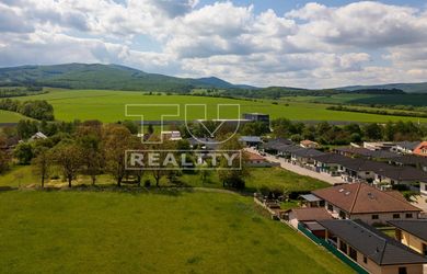 EXKLUZÍVNE NA PREDAJ KRÁSNY A SLNEČNÝ STAVEBNÝ POZEMOK (1134 m2), SIETE V DOSAHU, PLATNÁ UPI, TRENČIANSKA TURNÁ - HÁMRE.