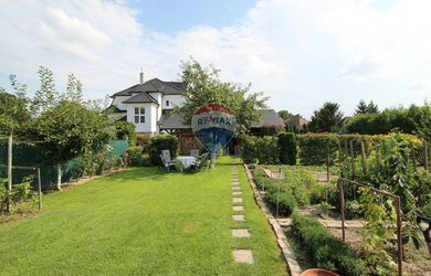 REMAX | Na predaj vila po kompletnej rekonštrukcii Sládkovičovo - ideálna na bývanie i podnikanie