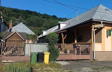 Prevádzkový objekt – hostinec s možnosťou prestavby na rodinný dom, Jasenov pri Humennom