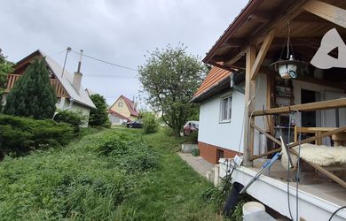 Predám chatu s vínnou pivnicou a vinohradom Dolné Krškany - Bita.